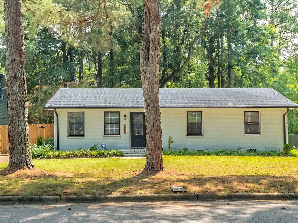 1006 Willowdale Dr