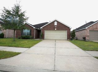 226 Kestrel Ln, Rosharon, TX 77583