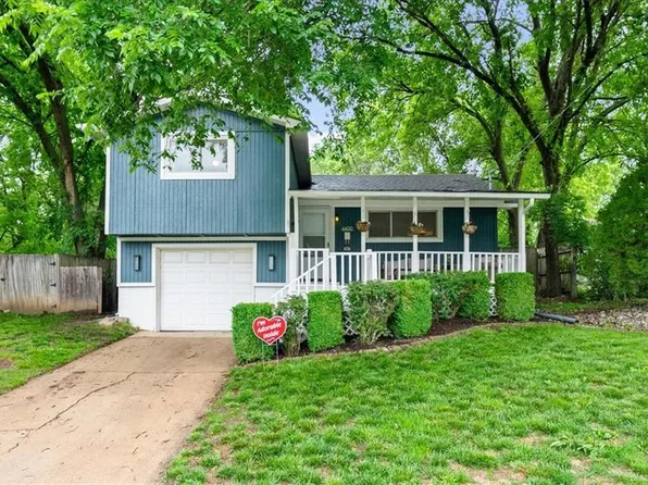 4400 Elledge Dr, Roeland Park, KS 66205