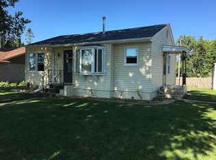 118 S 3rd Ave, Winneconne, WI 54986