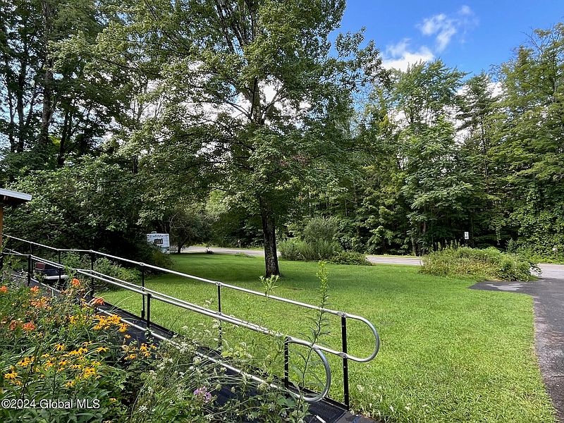 2nd image of 814 Stone Church Road