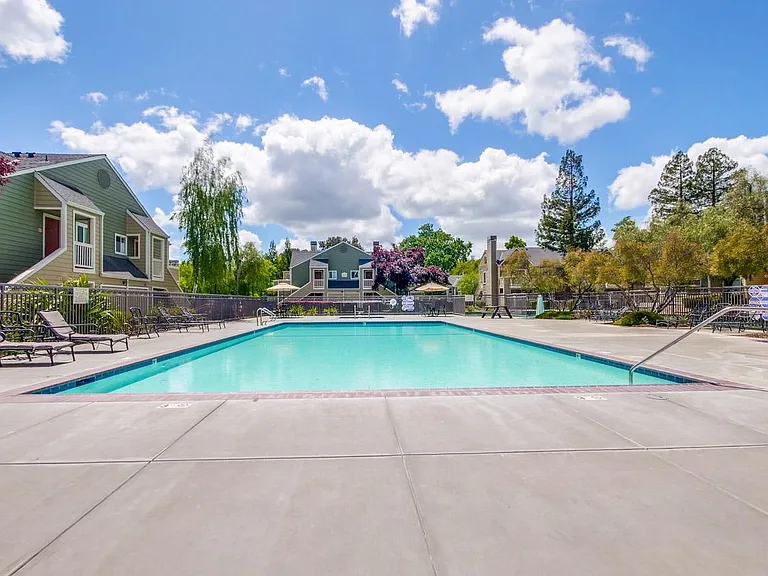 265 Reflections Dr — Photo 21