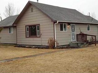 2476 N 15th Rd, Worden, MT 59088