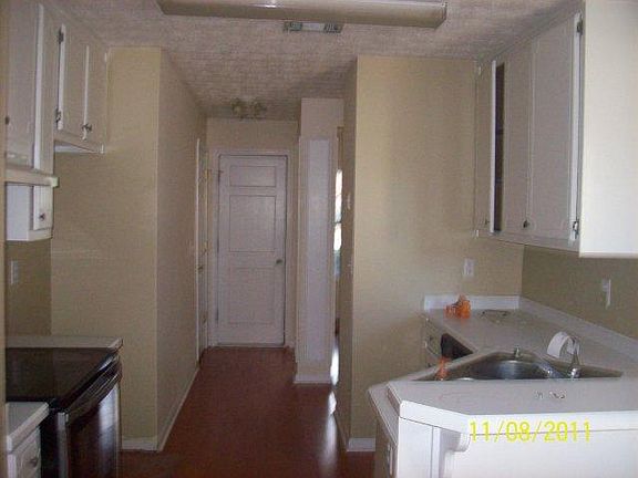 5th image of 534 Ashton Manor Dr