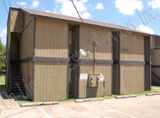 501 Boyett St #E, College Station, TX 77840