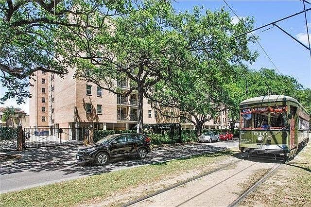 1st image of 3915 St Charles Ave APT 316