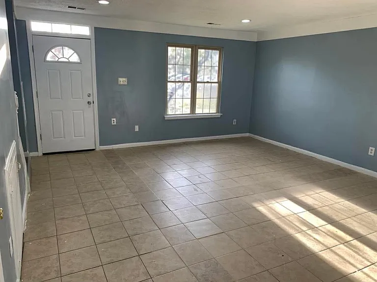 1 Heather Ln — Photo 3