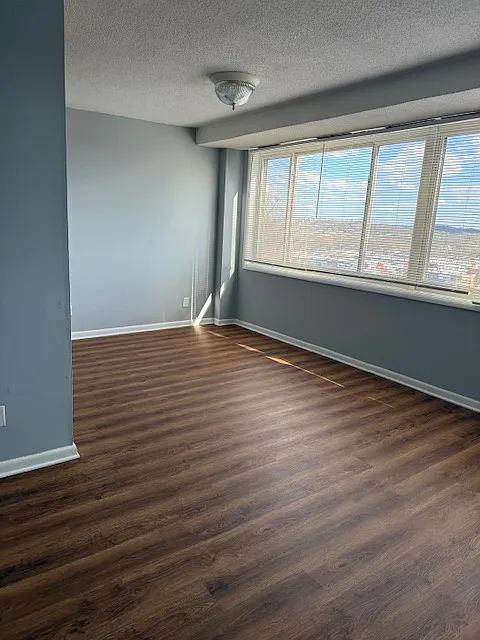 1 bed, 722 sqft, $1,800 — Photo 2