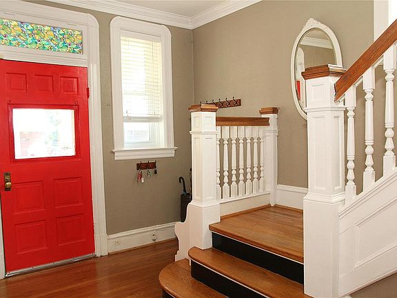 4th image of 7327 Elm Ave