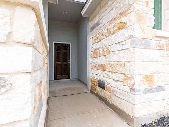 5th image of 417 Park Cir