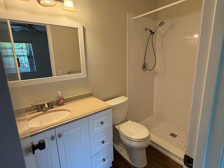 175 Yorktowne Dr #21 — Photo 12