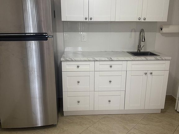 3rd image of 14309 SW 45th Ter