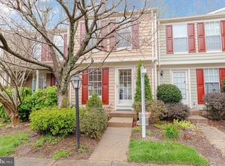 1534 Woodcrest Dr, Reston, VA 20194