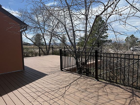 Deck off master bedroom / living room