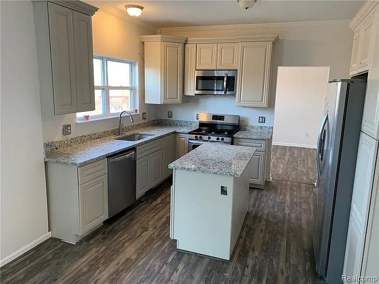 4783 Hickory Pointe Blvd — Photo 8