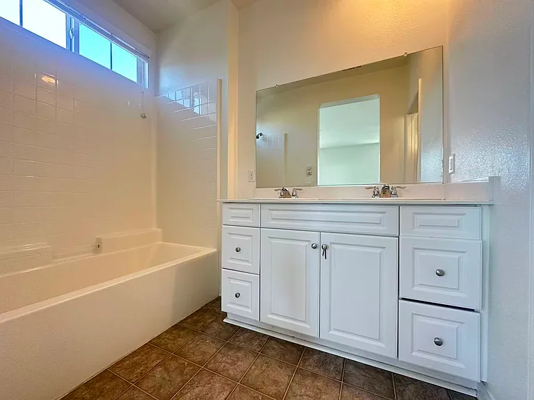 5862 Ginger Dr — Photo 6