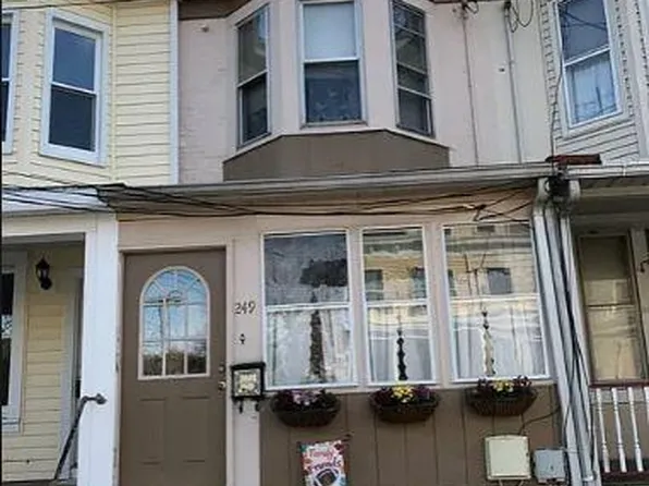 249 Henry St, Trenton, NJ 08611