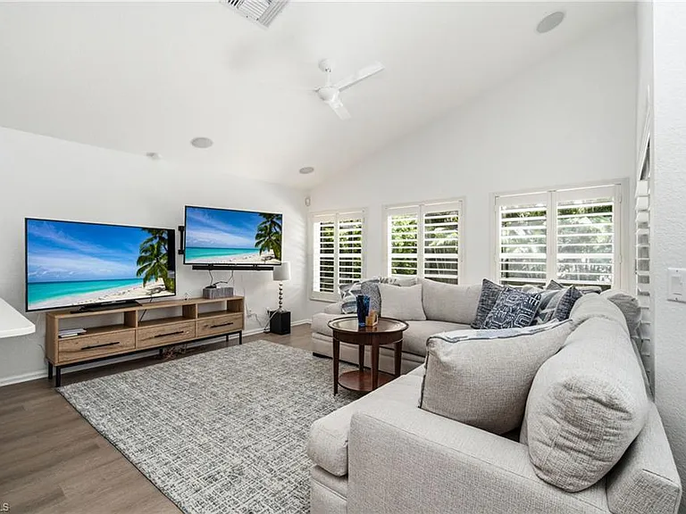 6988 Burnt Sienna Cir — Photo 3