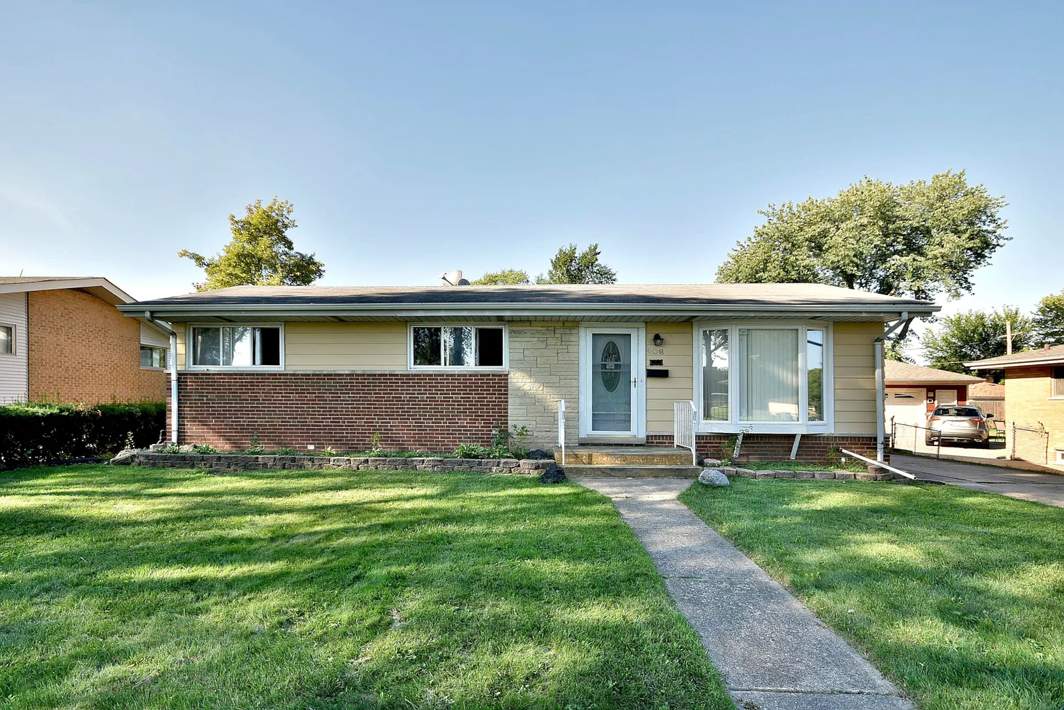 408 E Palmer Ave photo 1