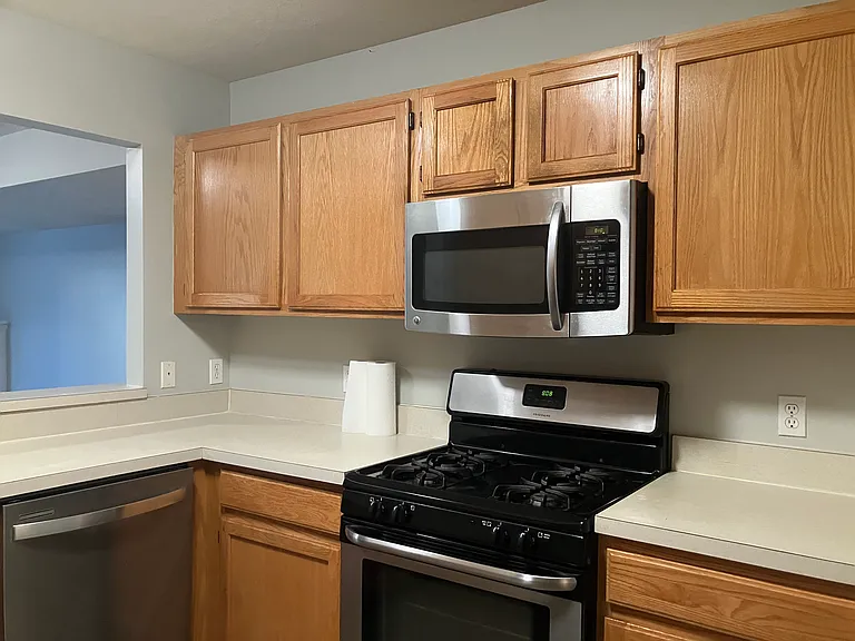 1789 Park Trl NE — Photo 16