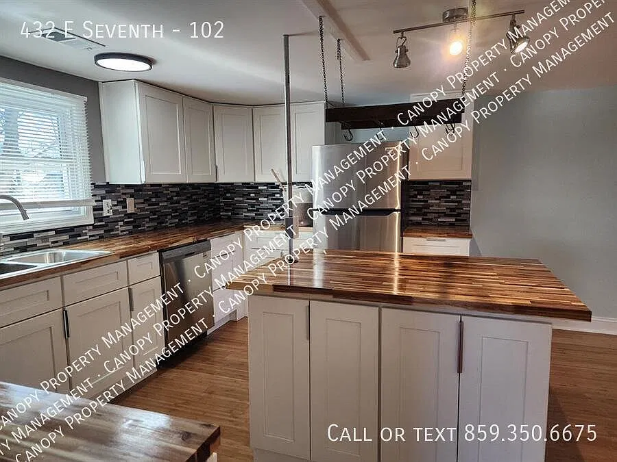 432 E Seventh unit 102 — Photo 2