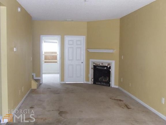 2nd image of 7768 Newbury Dr