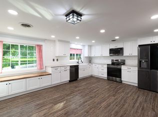 11138 Hallett St, Soddy Daisy, TN 37379