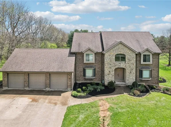 426 McBee Rd, Bellbrook, OH 45305