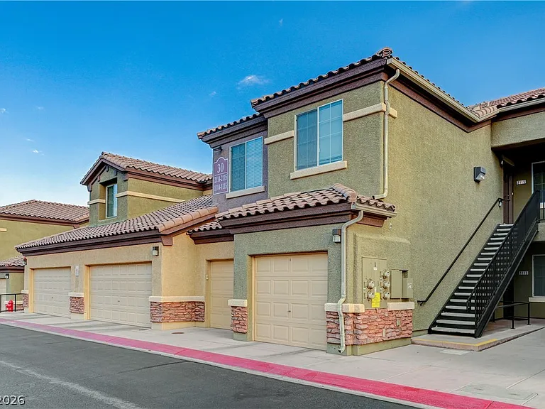 6868 Sky Pointe Dr #2115 — Photo 34