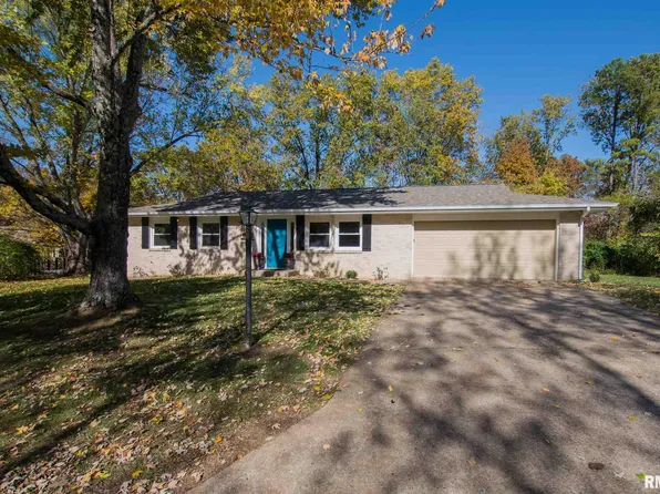 64 Spring Arbor Dr, Carbondale, IL 62902