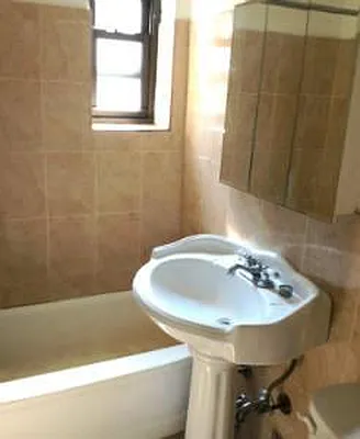 Rented by Sovereign Associates | media 14