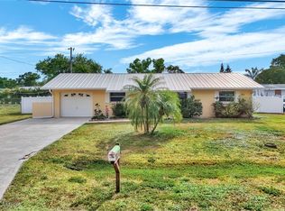 1319 Old Bridge Rd, North Fort Myers, FL 33917