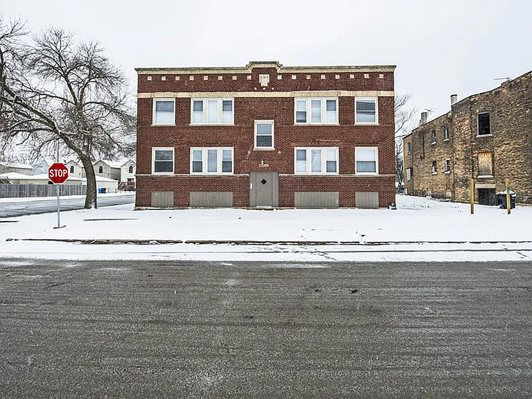 7254 S University — Photo 14