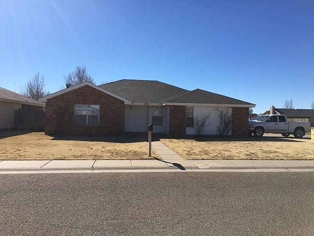 1st image of 2201 Country Meadows Dr