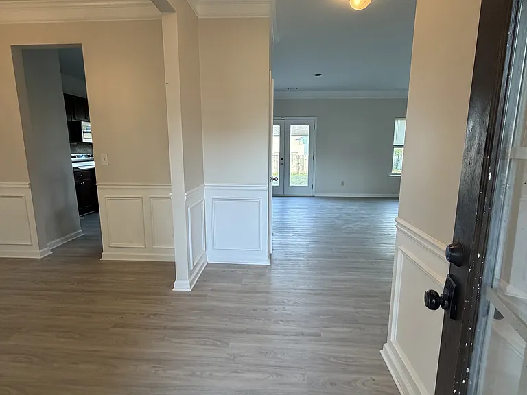 2151 Village Trail Ct — Photo 3