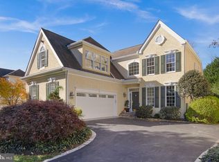 4 S Hampshire Ct, Wilmington, DE 19807