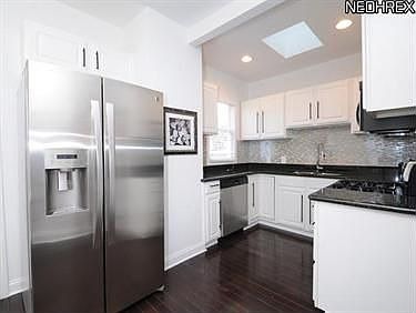 2nd image of 1948 W 47th St