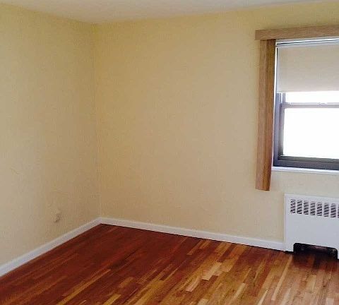 5th image of 1540 160th St
