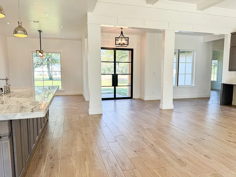2123 Lacee Ct — Photo 9