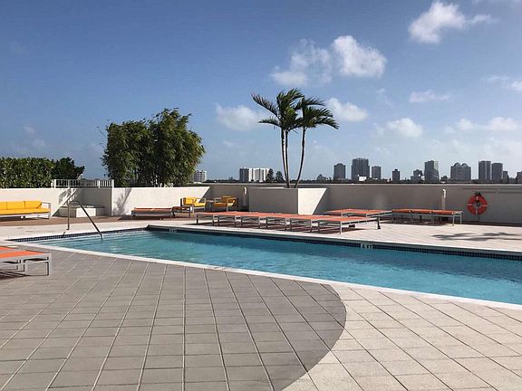 5th image of 3180 Coral Way APT 808