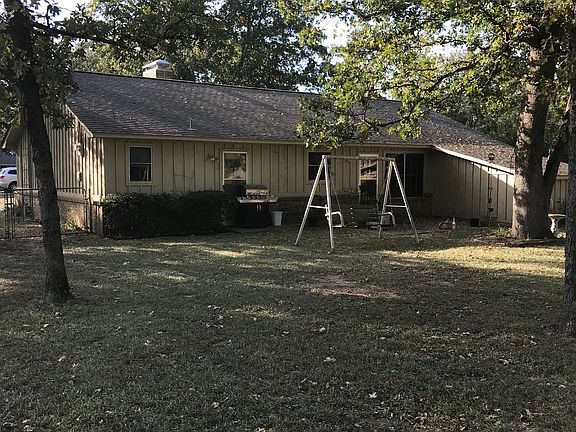 2nd image of 245 Hideaway Ln E