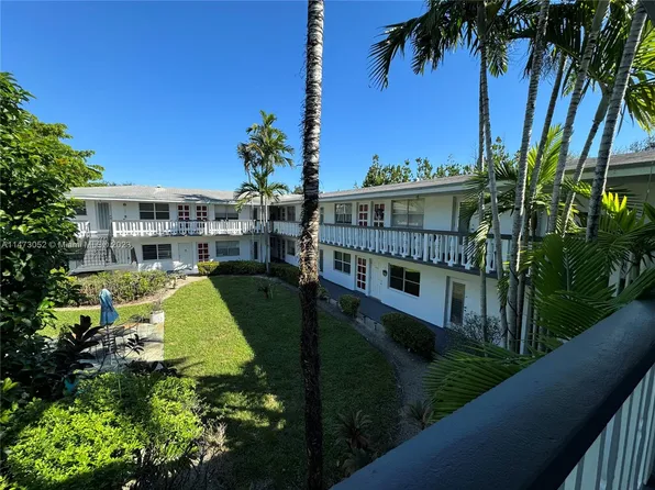 2458 Polk St APT 208, Hollywood, FL 33020