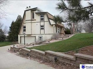 21712 Cimarron Rd, Elkhorn, NE 68022