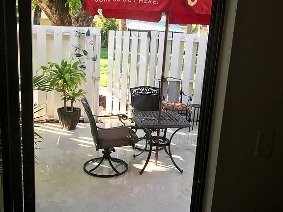2nd image of 1428 SW 50th St APT 118