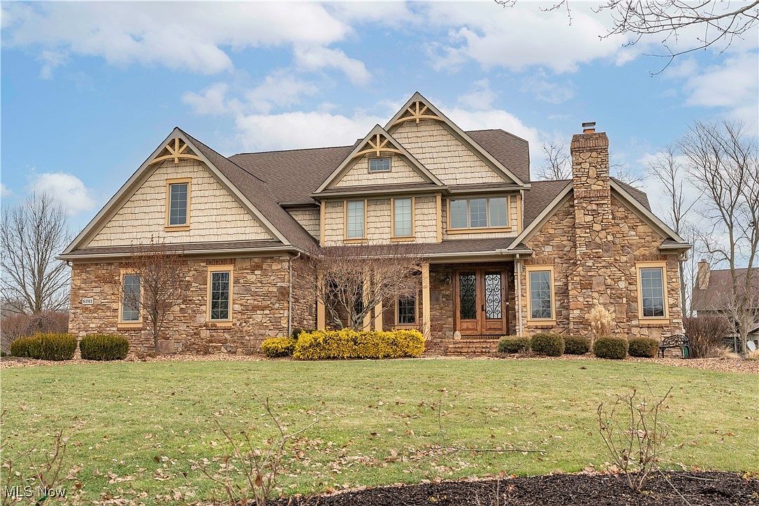 8261 Gentry St NW, Massillon, OH 44646 | Zillow