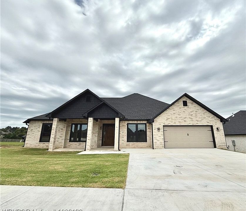 1st image of 622 Legacy Blvd