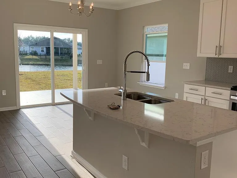 Codona Glen Dr — Photo 10