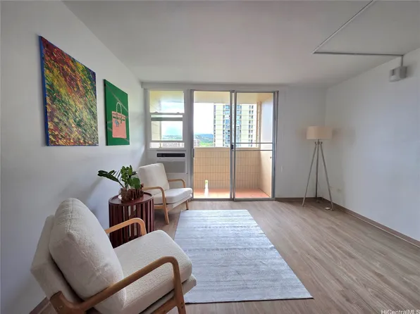 3215 Ala Ilima St #Penthouse B-12, Honolulu, HI 96818