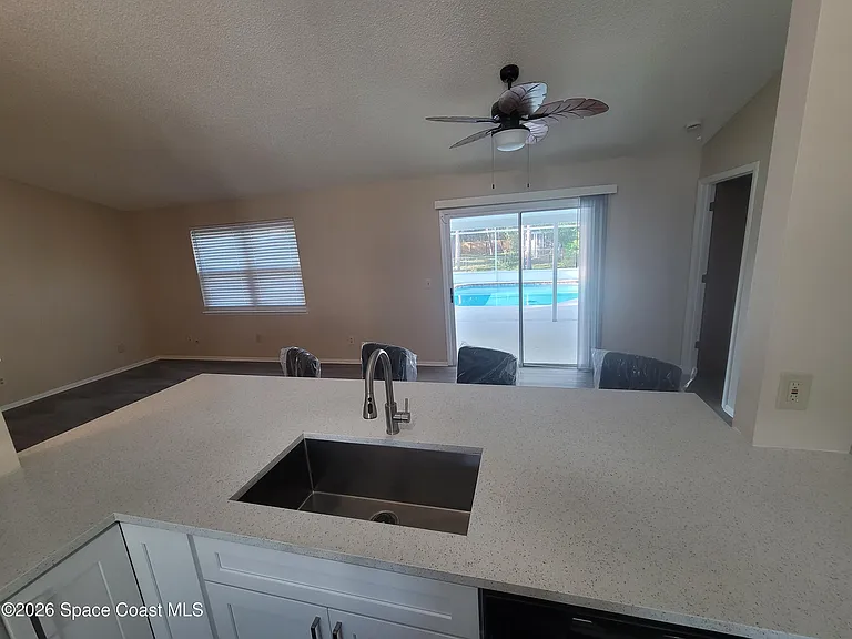 782 Simon St SE — Photo 14