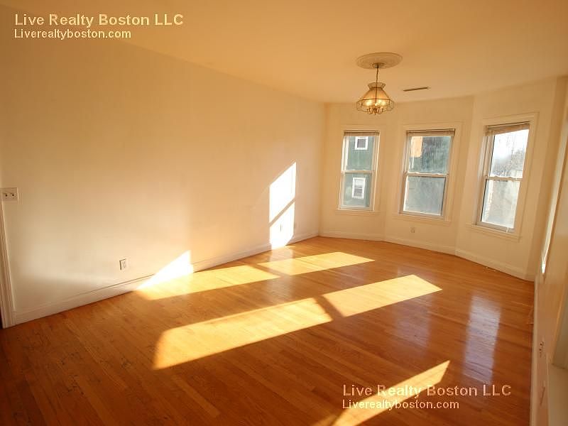 2nd image of 44 Champney St APT 3F